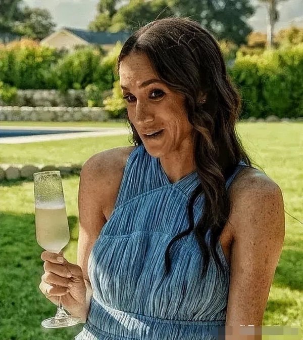 金多多 炸裂！梅根身上的黑人基因正在日益显现？哈里为啥喜欢这样的梅根